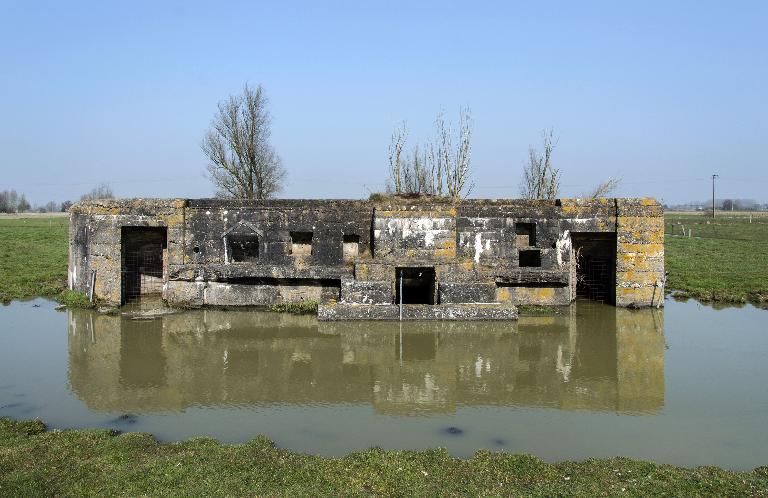 Casemate à mitrailleuse 25