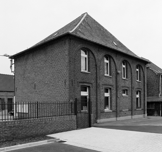 Ancienne école primaire et mairie de Rosult, actuelle mairie