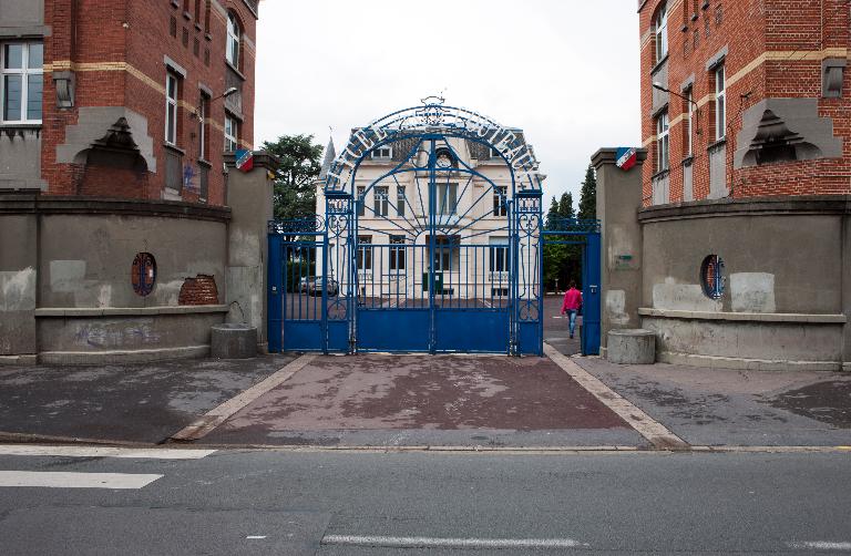 Ancien collège de Saint-Amand-les-Eaux, actuellement lycée Ernest-Couteaux