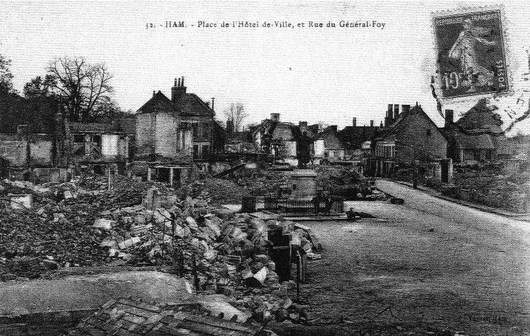 Place de l'Hôtel-de-Ville de Ham