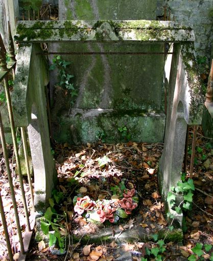 Tombeau (stèle funéraire) de la famille Vilmant-Lefebvre