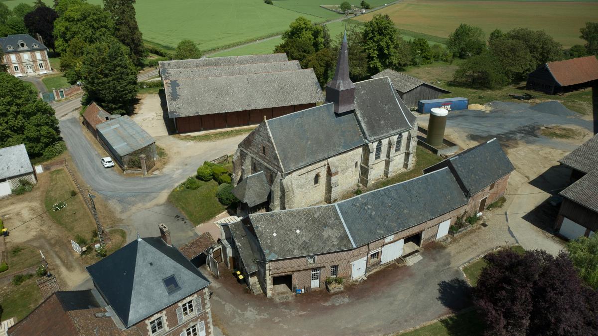 Ancienne ferme de l'abbaye Saint-Lucien de Beauvais, puis ferme dite de Thieux, aujourd'hui ferme du Tilloy