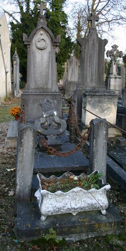 Tombeau (stèle funéraire) de la famille Tantot-Rousseau