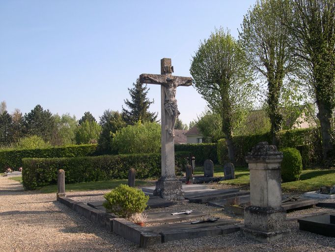 Enclos funéraire de la famille de Colnet
