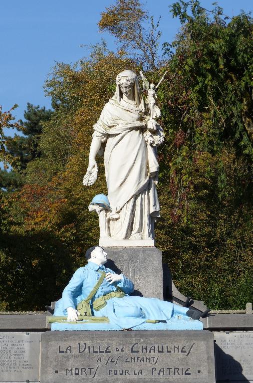 Groupe sculpté (figure colossale) : La Victoire et le soldat mourant