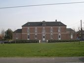 Mairie et école primaire de Cagny