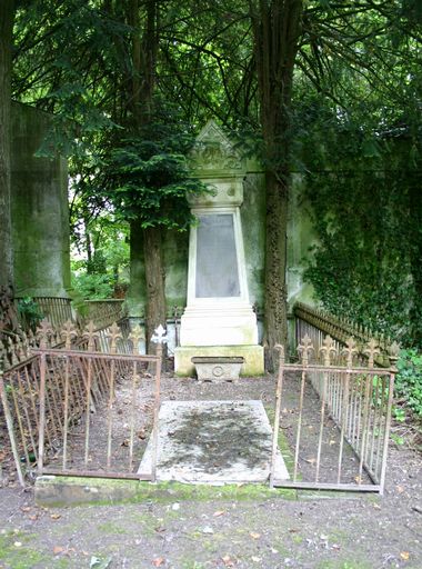 Tombeau (stèle funéraire) de la famille Honlet-Batonnier