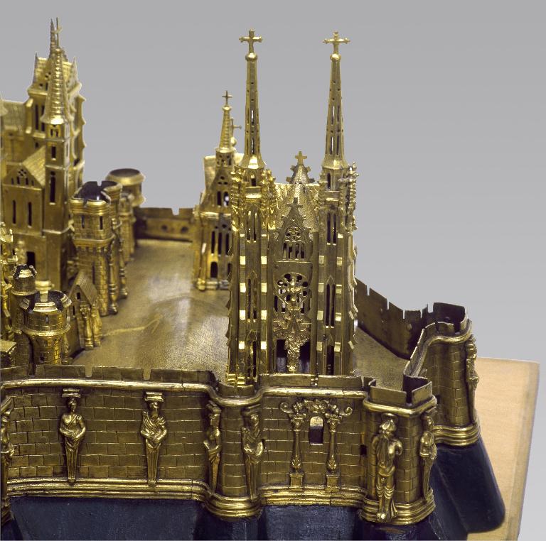 Reliquaire : modèle réduit de la ville de Soissons, dit "plan-reliquaire de la ville de Soissons"