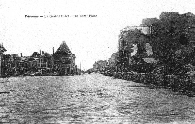 Grande place de Péronne