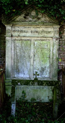 Tombeau (stèle funéraire) de la famille Bezancourt-Forest