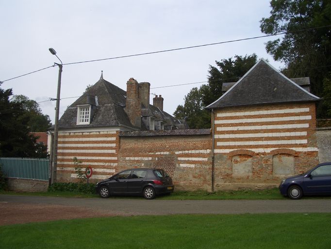 Ancienne ferme (ancien château) à Port-le-Grand