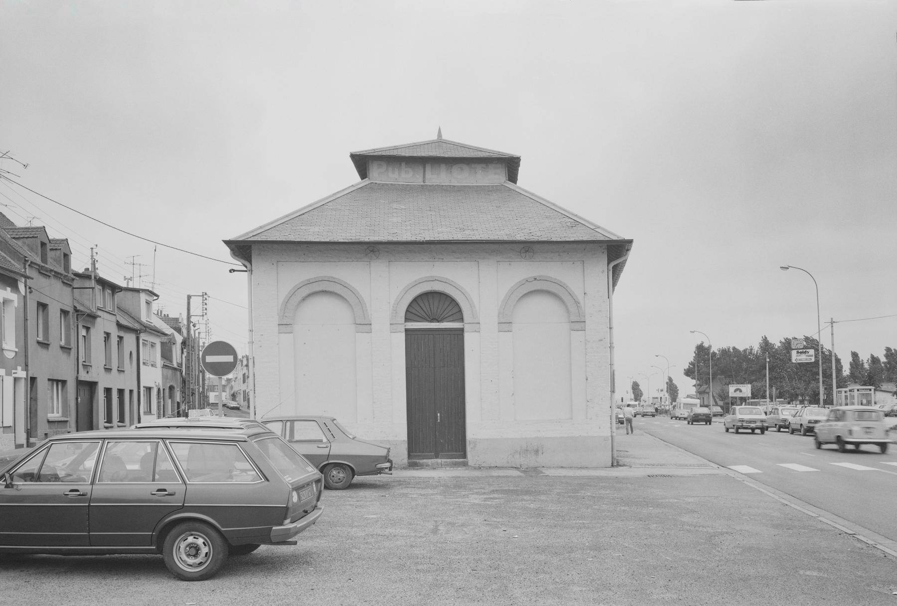 Ancienne halle à la criée, actuellement musée de la Marine