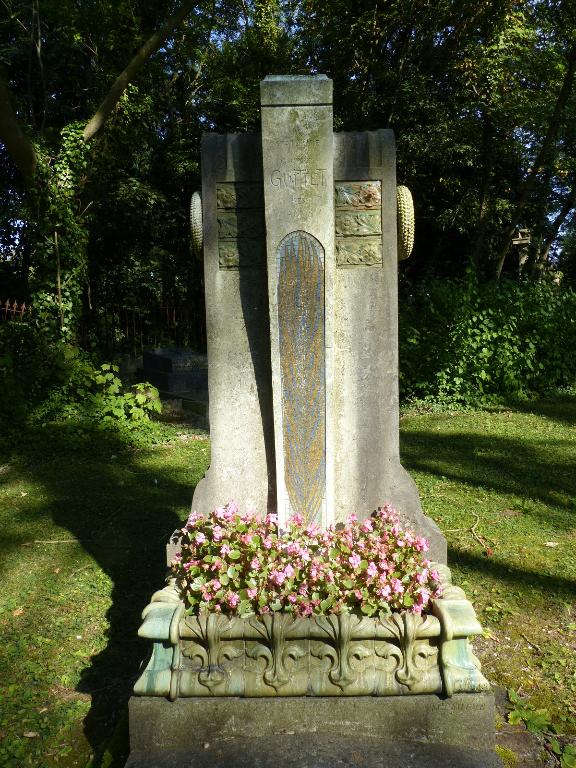 Monument sépulcral du statuaire Georges Guittet