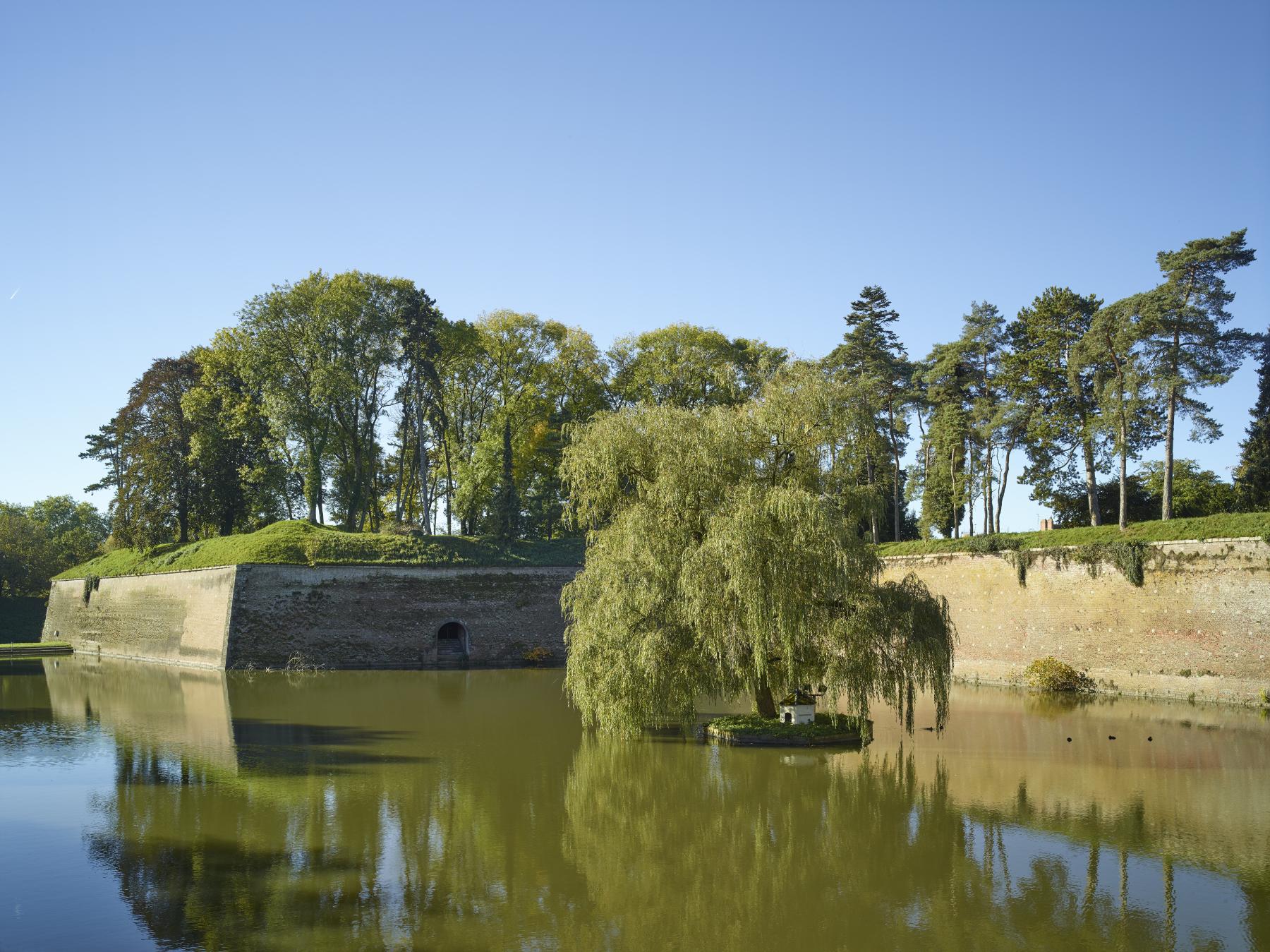 Le Quesnoy, une ville en ses remparts : dossier de présentation