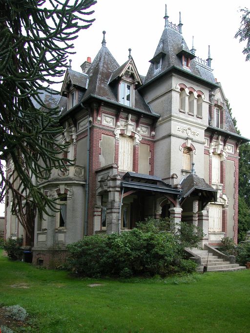 Usine de poterie Briard-Foucault, puis usine de céramique Desmarquest, puis Carrelages de Saint-Samson