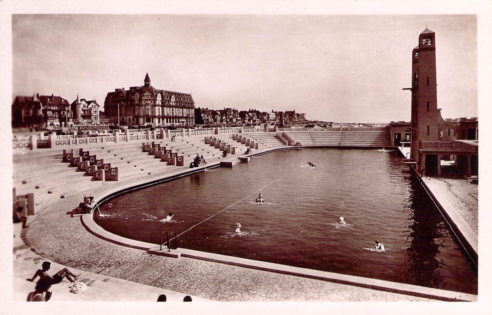 Arriba 49+ imagen carte piscines paris - fr.thptnganamst.edu.vn