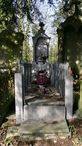 Tombeau (stèle funéraire) de la famille Patry-Dupetit