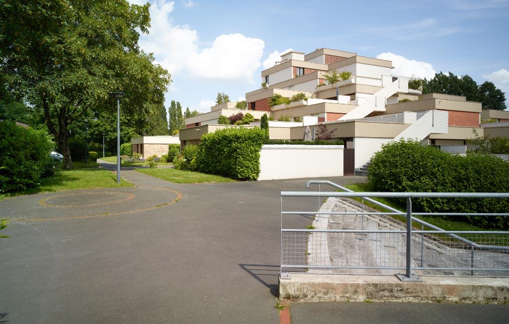 Ilot 1, Les Pyramides (Le Château)