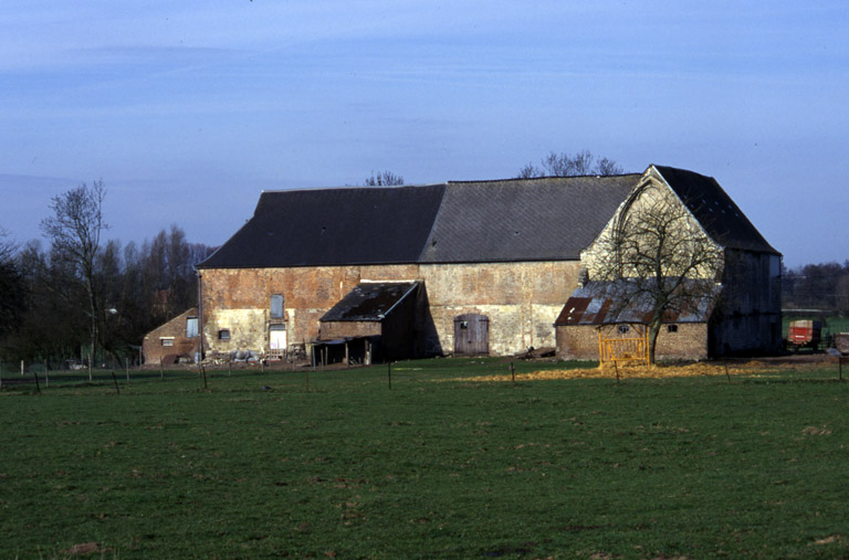 Ancienne abbaye bénédictine Saint-Etienne de Fesmy-le-Sart, puis maison et ferme