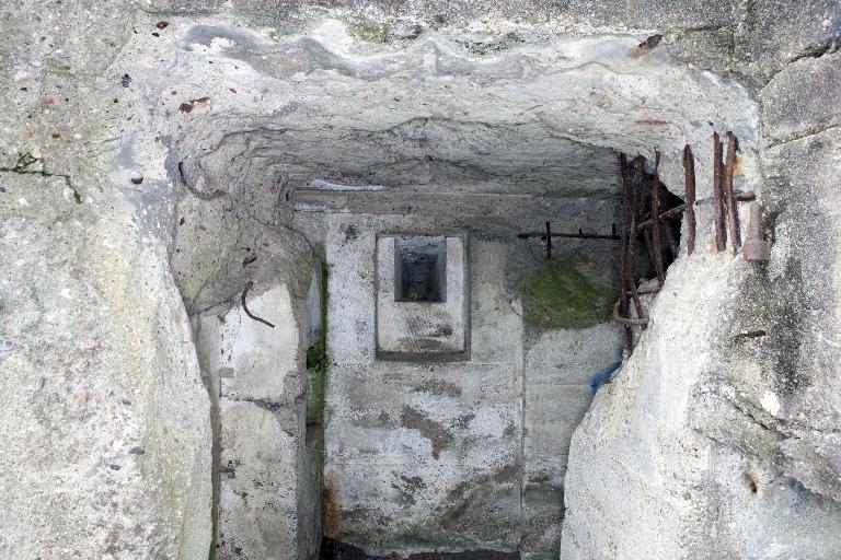 Casemate à mitrailleuse 212