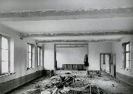 Vue générale de la crèche de l'usine d'Abbeville en cours d'aménagement intérieur, Jean-Pierre Jacquart (photographe), 1937.