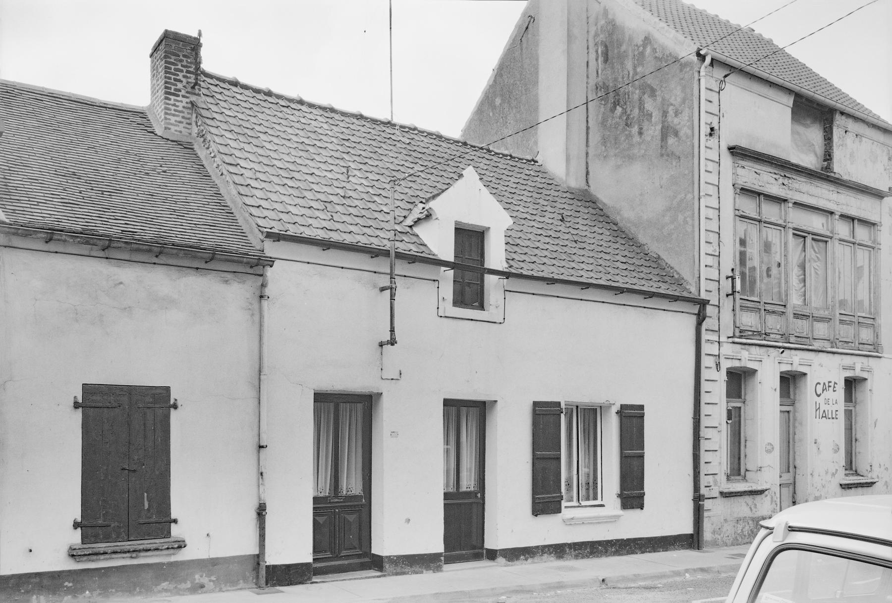 Maison à deux unités d'habitation