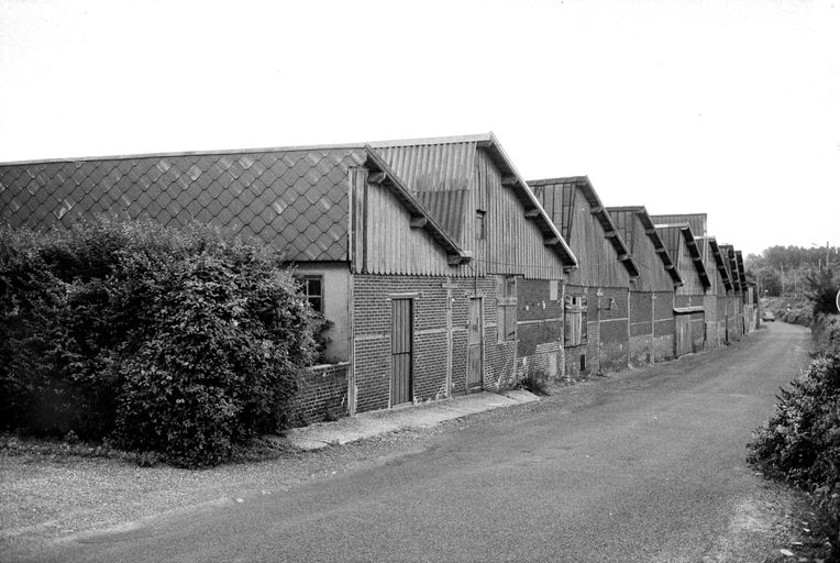 Ancien moulin, dit moulin Neuf, devenu usine métallurgique Desnoyers, puis fonderie d'aluminium Montupet