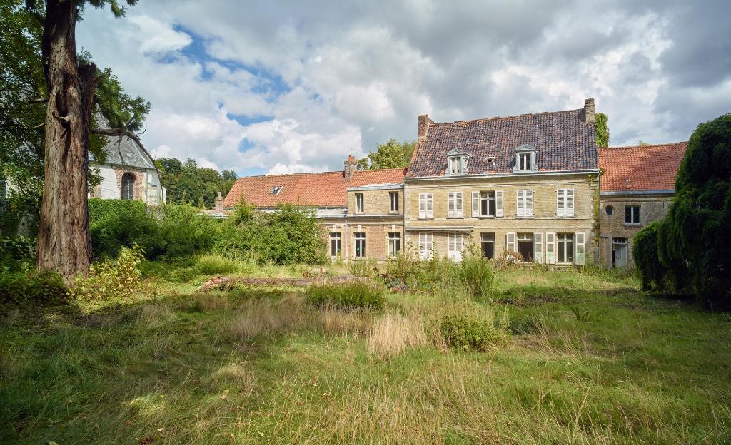 Ancienne ferme Saint-Bertin, puis sucrerie et râperie de betteraves et ferme Platiau, puis ferme des Berceaux