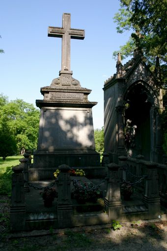Tombeau (stèle funéraire) de la famille Graire-Delaby