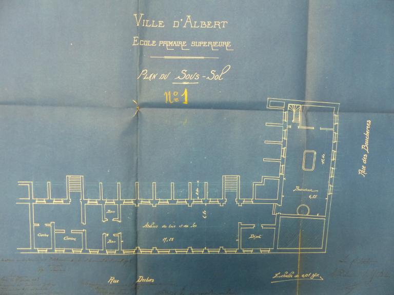 Ecole primaire Anatole-France (ancien hôtel-Dieu, devenu école primaire supérieure de garçons, puis école primaire de filles)