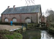 Ancien moulin à farine Despeaux, puis Mabillote, dit Moulin d'En-Bas, devenu usine de polissage de verres optiques Watin, puis Kail, puis Voisin