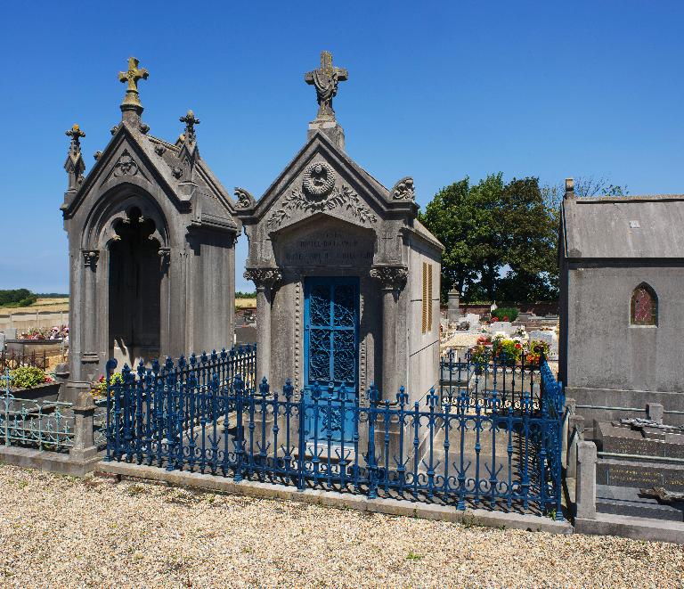 Le cimetière communal de Tully