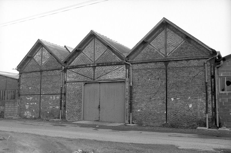 Ancienne filature le Coustellier, devenue corderie Dieudonné Mauclère, puis Saint-Frères, devenue usine de cycles Maurice Maillard (vestiges)