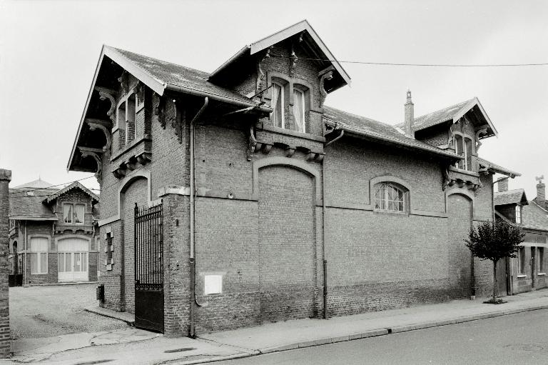 Ancien logement patronal de l'industriel Ernest Riquier, devenu maison des soeurs missionnaires de Notre-Dame des Apôtres, puis foyer