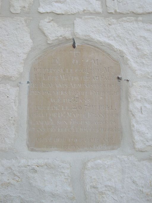 Tombeau (stèle funéraire) de Jean-Baptiste Luce et Marie-Françoise Lamare son épouse