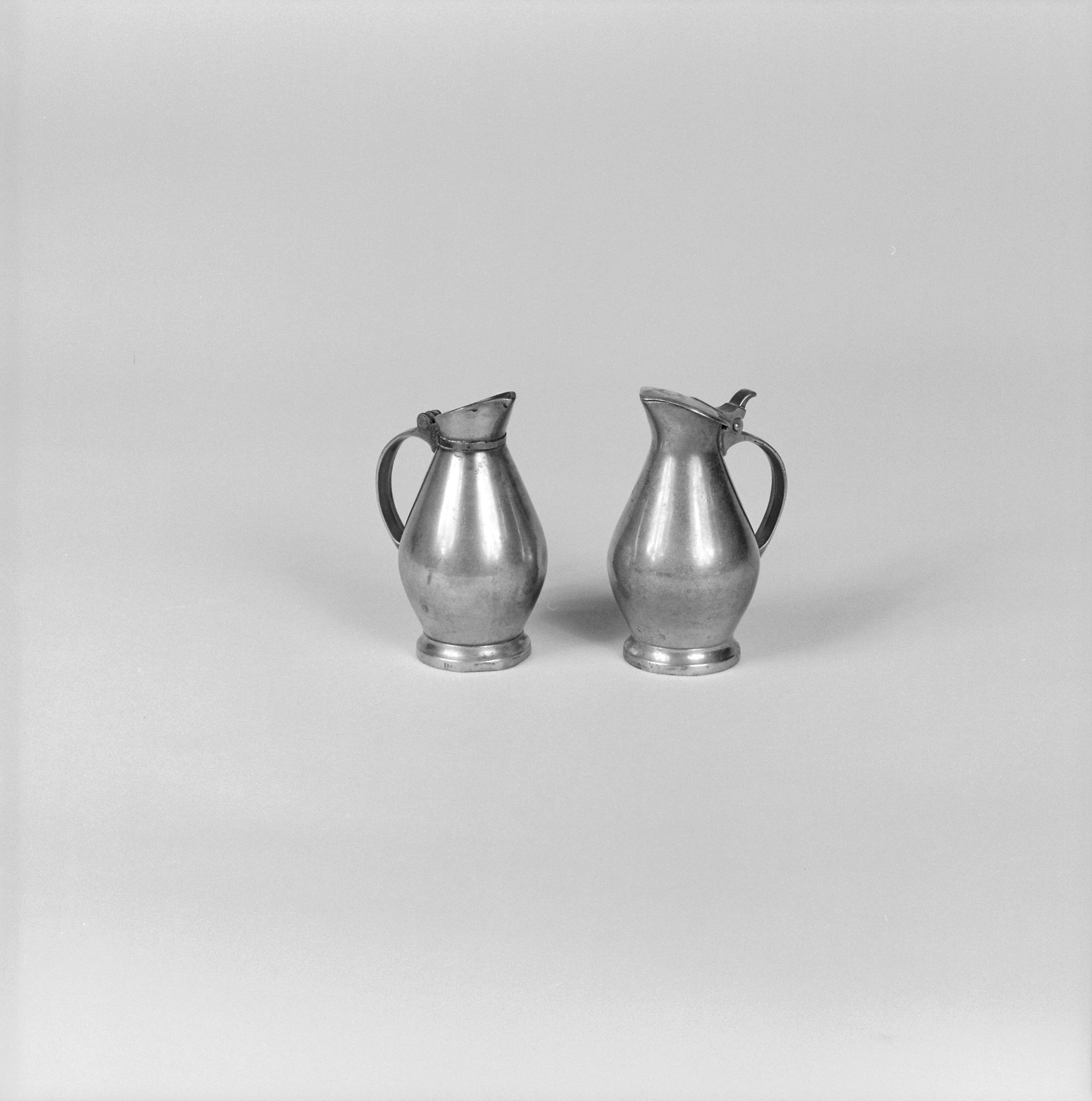 Deux burettes