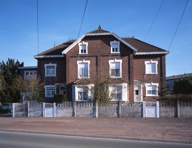 Vue générale des maisons d'ingénieur.