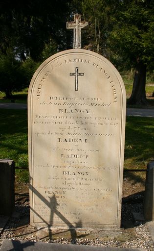 Tombeau (stèle funéraire) de la famille Blangy-Ladent et de la famille Drin