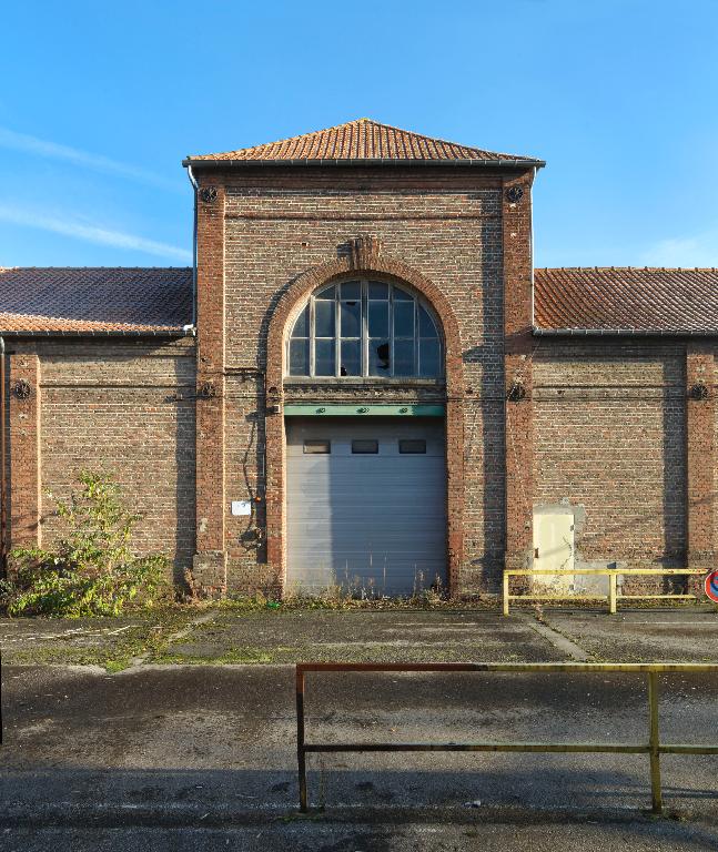 Anciens moulins, puis scierie, devenue filature et tissage de jute Saint Frères à Berteaucourt-les-Dames, dit d'Harondel, puis usine de meubles Sièges de France