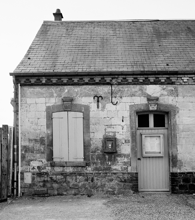 Maison avec salle de mairie