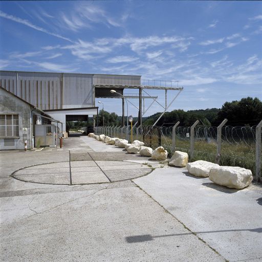 Ancienne papeterie de Pont-Sainte-Maxence, puis Modo, actuellement usine de recyclage des déchets Paprec