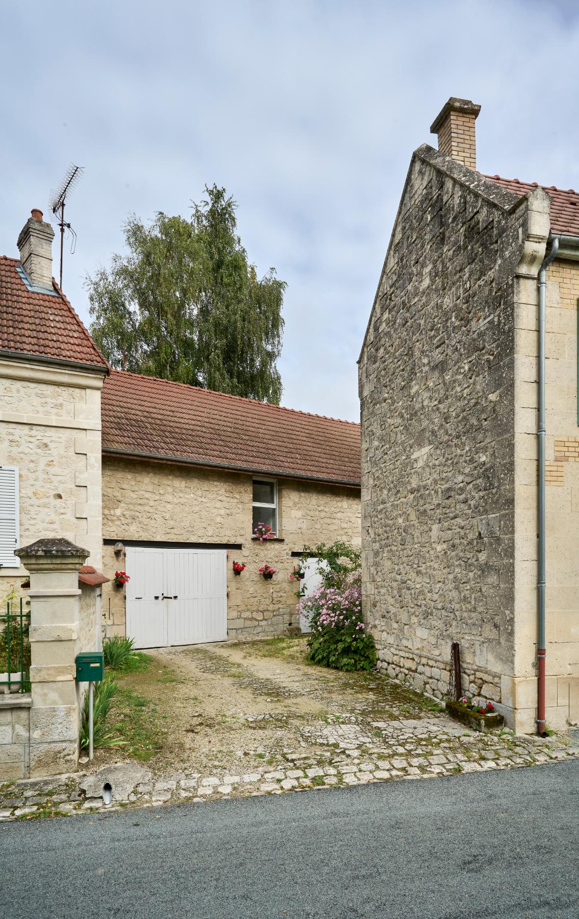 Ancienne entreprise  et atelier de maçonnerie Maroteaux-Cabaret, actuellement maison, Musée de Vassogne et Centre historique du Monde du travail