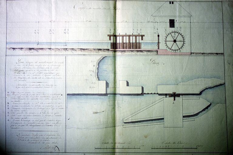 Ancienne filature de laine Lefèvre, puis Hindenbourg, puis Seillière, devenue usine d'isolateurs électriques en porcelaine Parvillée