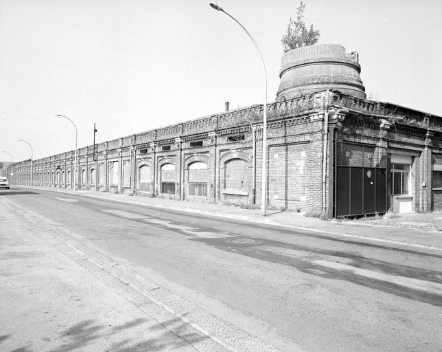 Ancien tissage Esnault Pelterie Aîné et Cie, devenu Exploitation du tissage de Renancourt Barbet Massin, puis usine de construction automobile Veglia