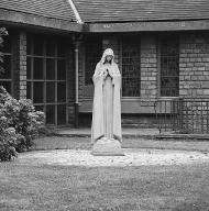 statue : Vierge dite Notre-Dame de Fatima