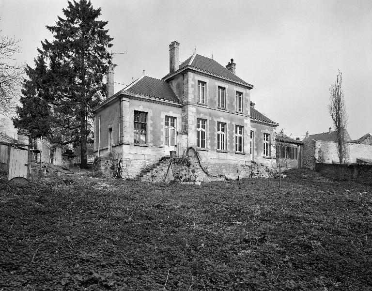 La mairie-école de Noroy-sur-Ourcq