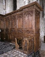 Les lambris de demi-revêtement du sanctuaire