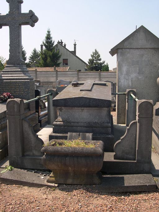 Cimetière communal de Longueau