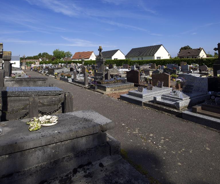 Le cimetière communal de Saint-Blimont