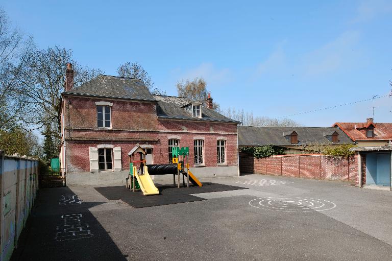 Ancienne école communale de filles d'Aigneville